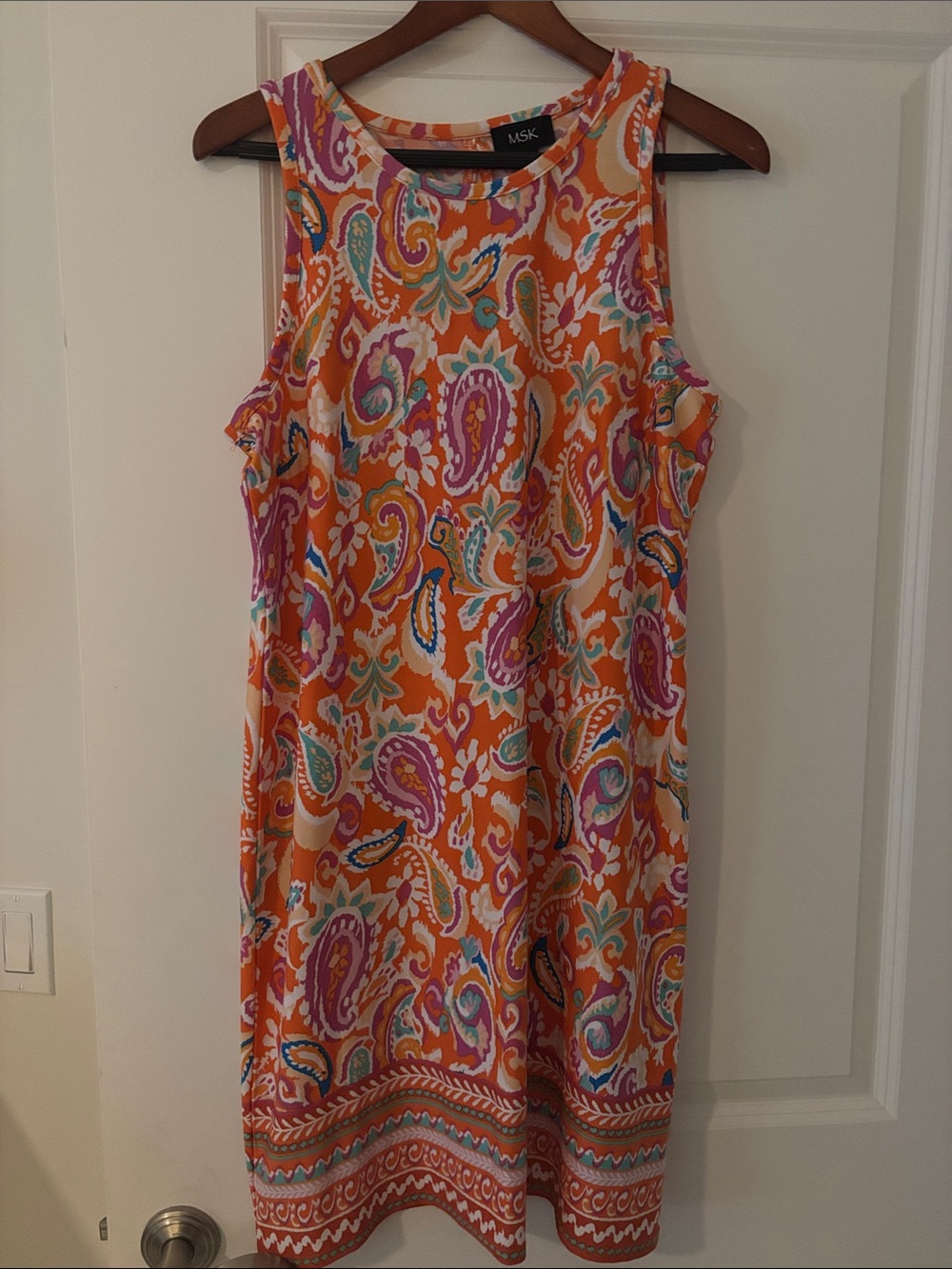 MSK Orange Paisley Sleeveless Shift Midi Dress